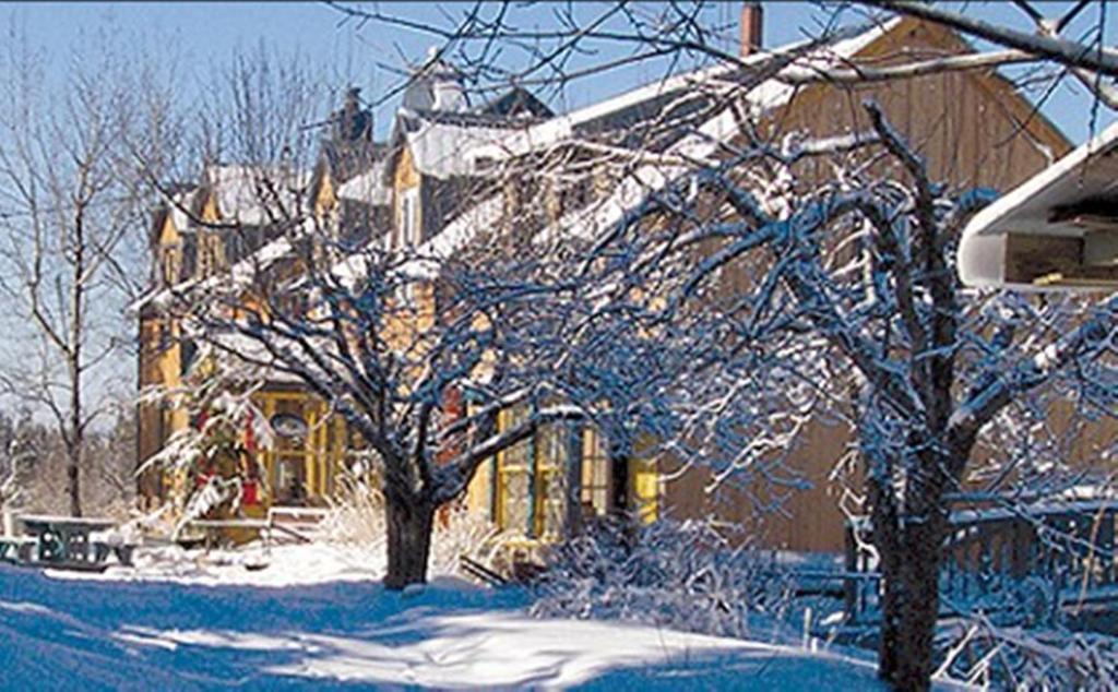 Auberge Restaurant La Mara Saint-Joseph-de-Ham-Sud エクステリア 写真