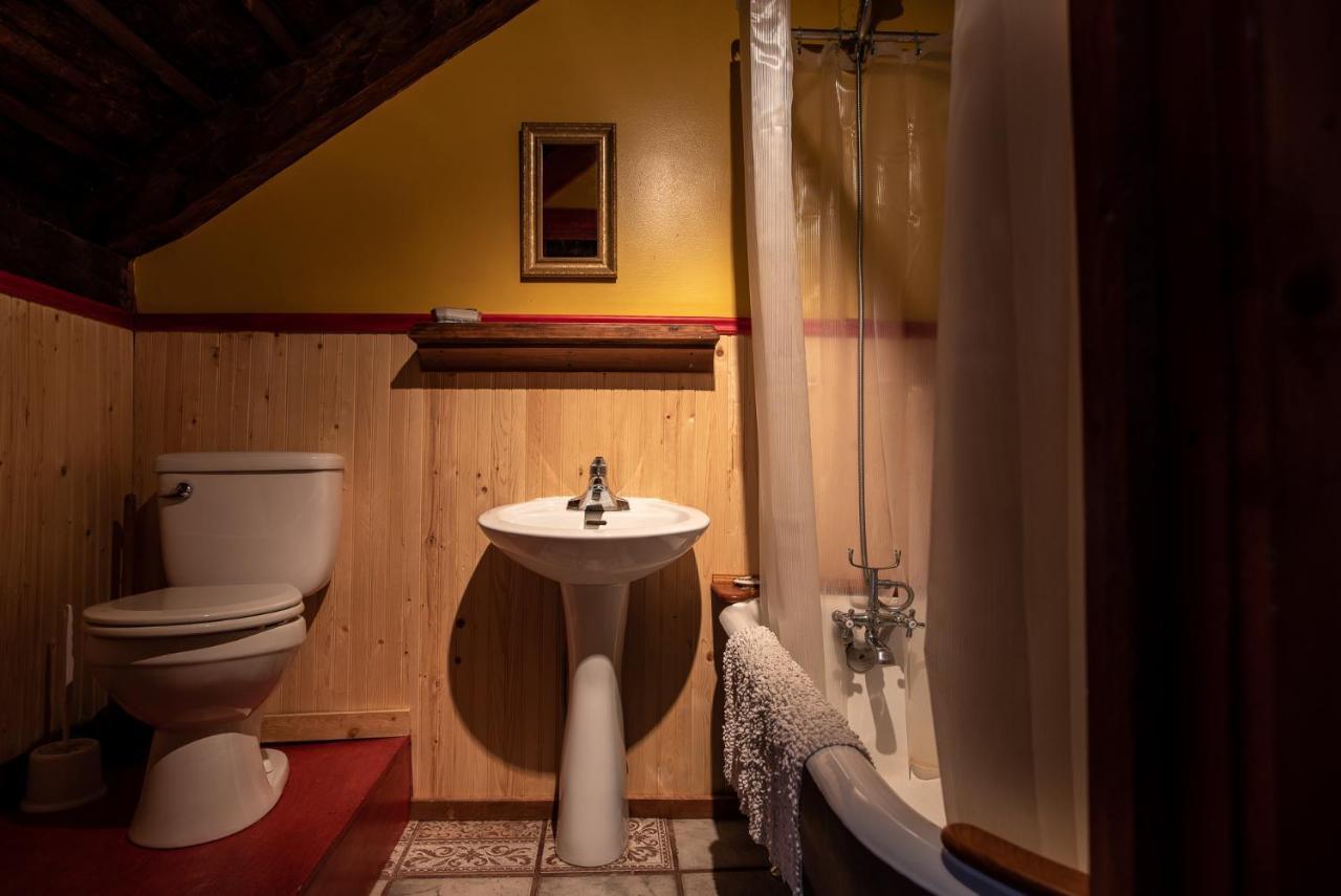 Auberge Restaurant La Mara Saint-Joseph-de-Ham-Sud エクステリア 写真